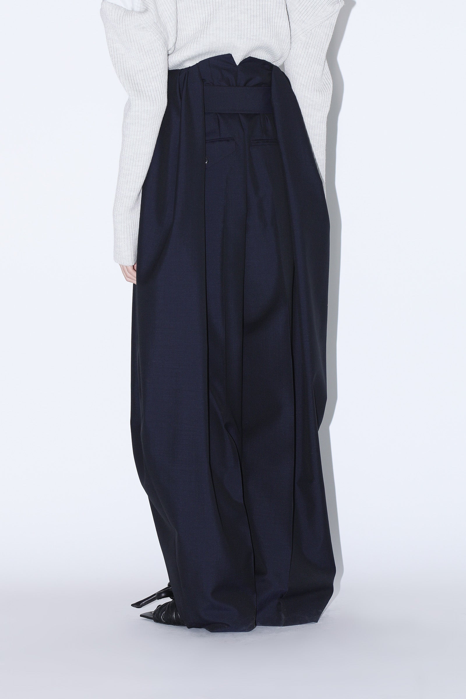 美品 ニットパンツ【KNIT TROUSERS】【TOGA MODEL】 LL ニットパンツ【KNIT TROUSERS】【TOGA MODEL】【TOGA PANTS