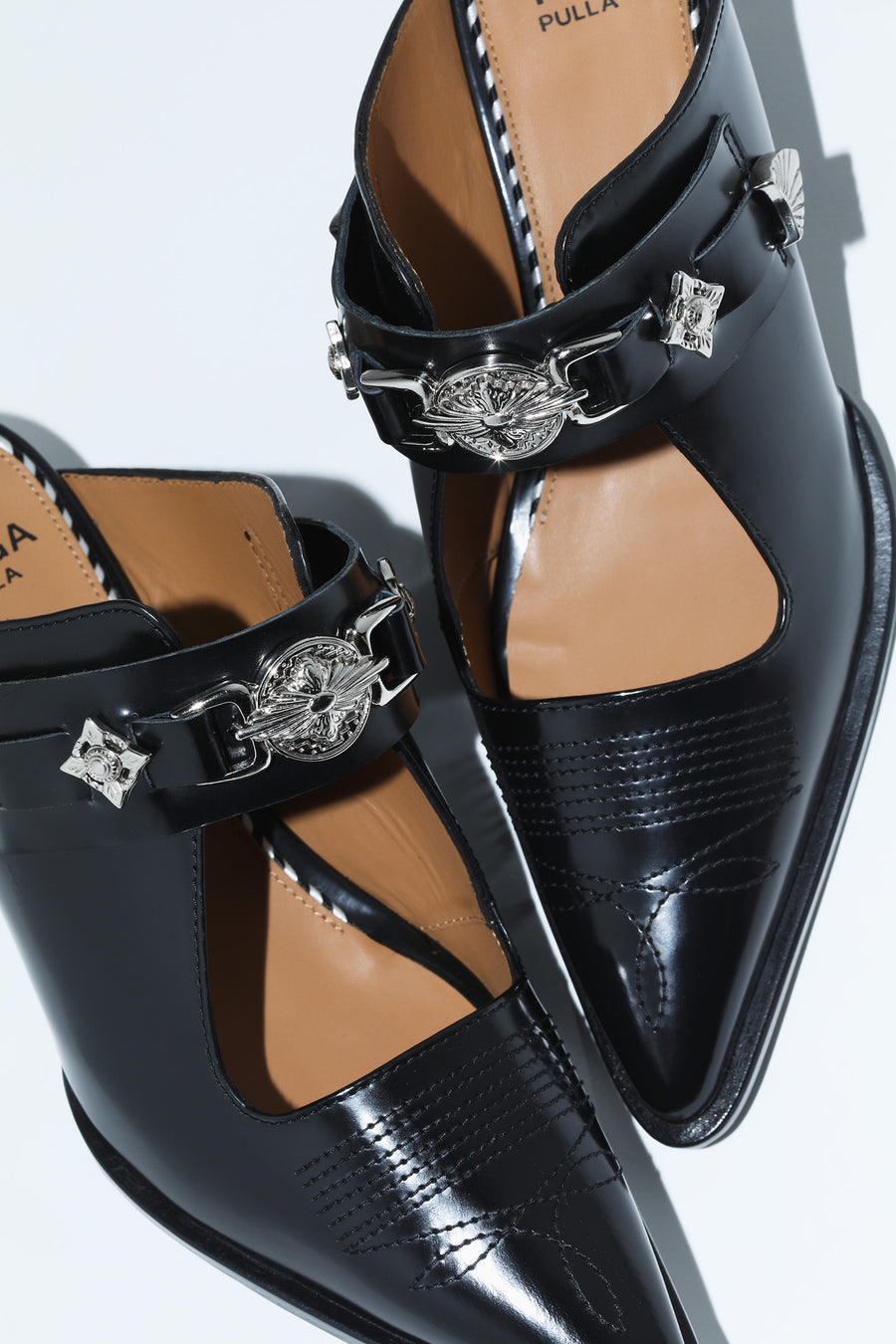 POINTED TOE LEATHER MULE