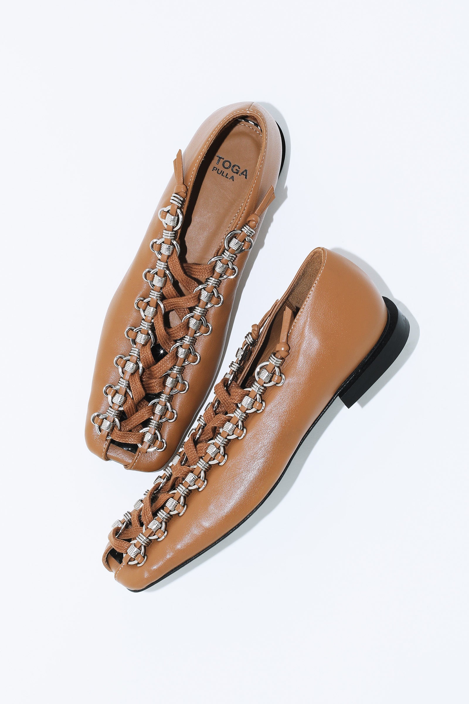 希少　TOGA PULLA ハラコ　パンプス RING METAL LACE UP PUMPS – TOGA ONLINE STORE