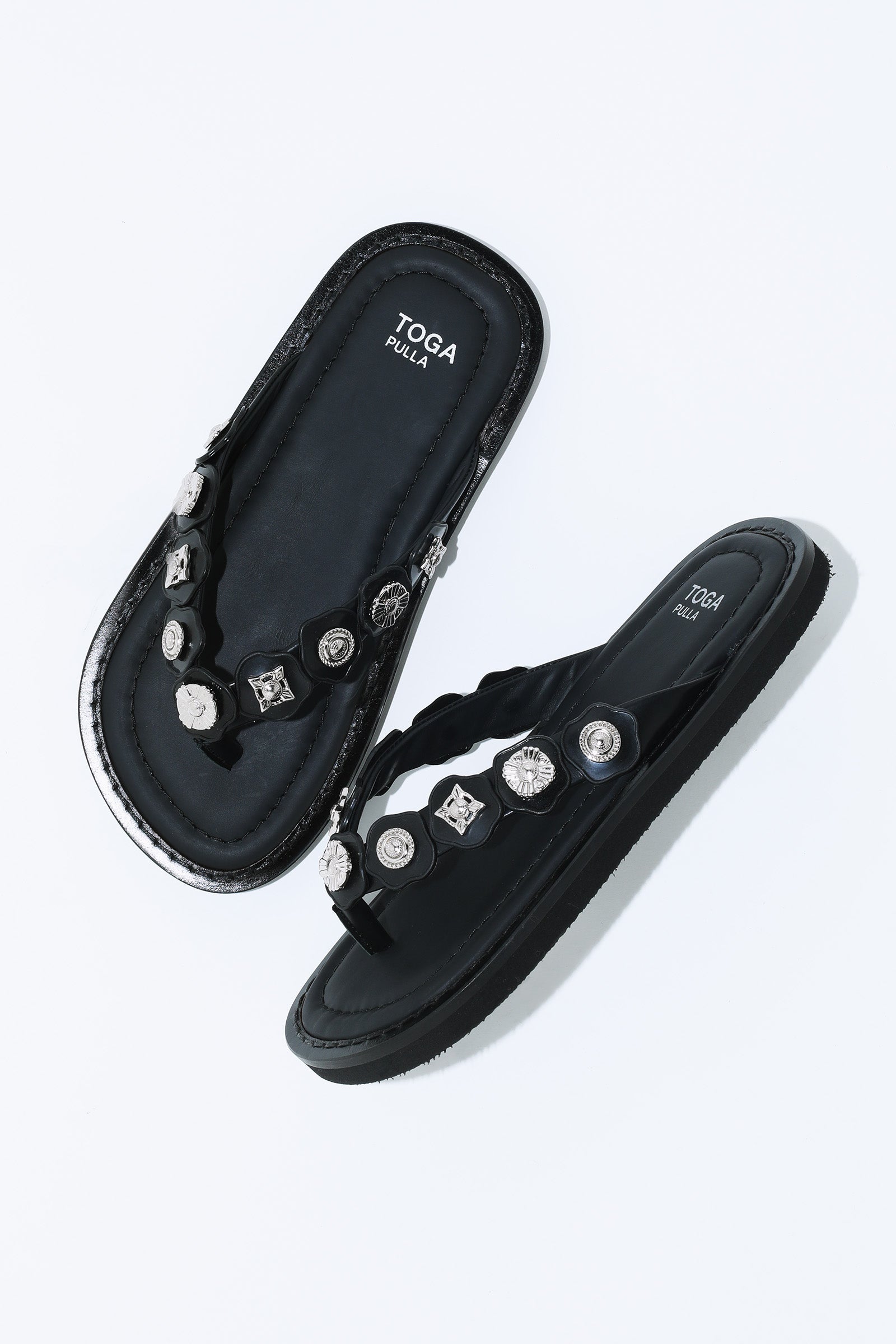 FLOWER CONCHO THONG SANDALS – TOGA ONLINE STORE